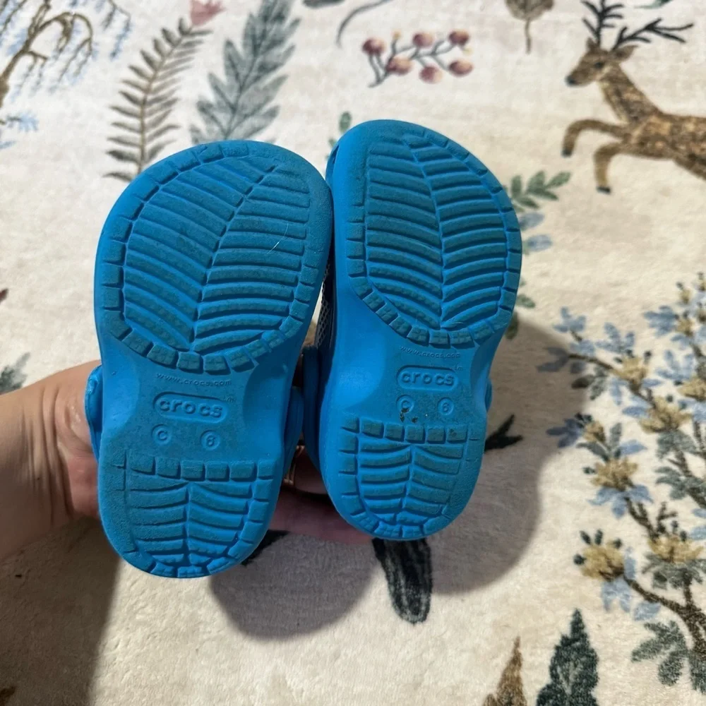 Crocs Kids Blue Clogs size 6